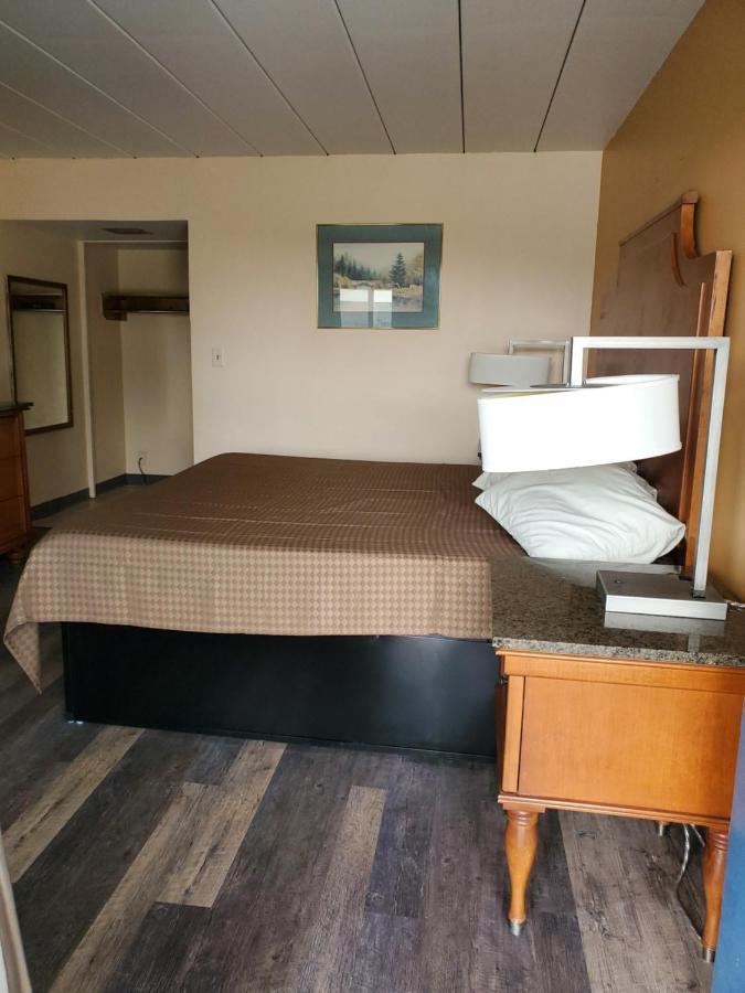 Budget Inn Of Bay City Exterior photo